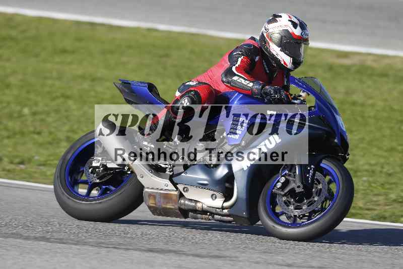 Archiv-2025/02 28.-31.01.2025 Moto Center Thun Jerez/gruen-green/67